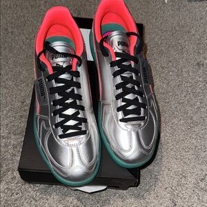 RARE FIND - PALERMO NEWGENFOOTY MEN PUMAS - Brand New w/Box